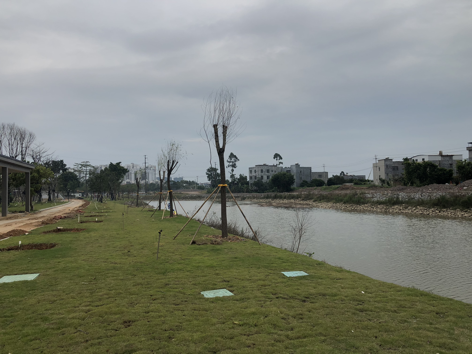 钦州城西大榄江公园(风雨桥)最新进度,真羡慕住这里的居民