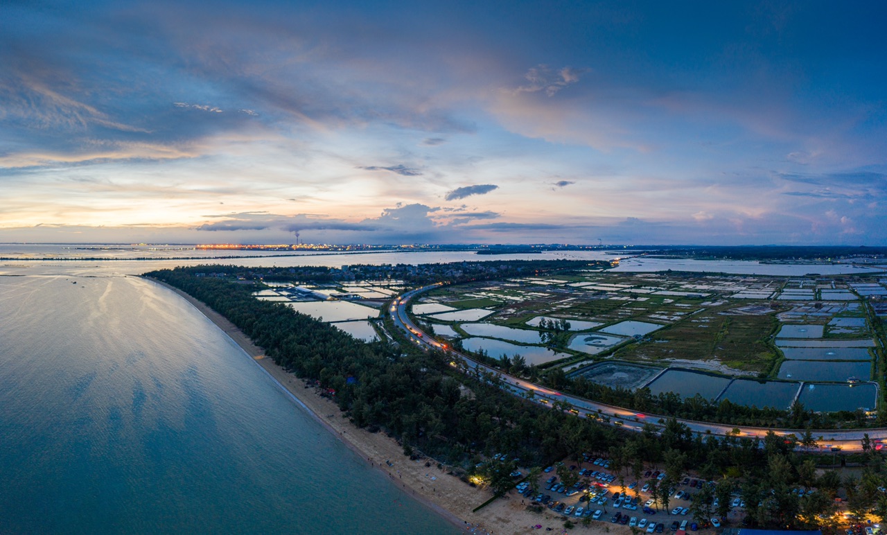 钦州网红景点～犀丽湾晚霞图